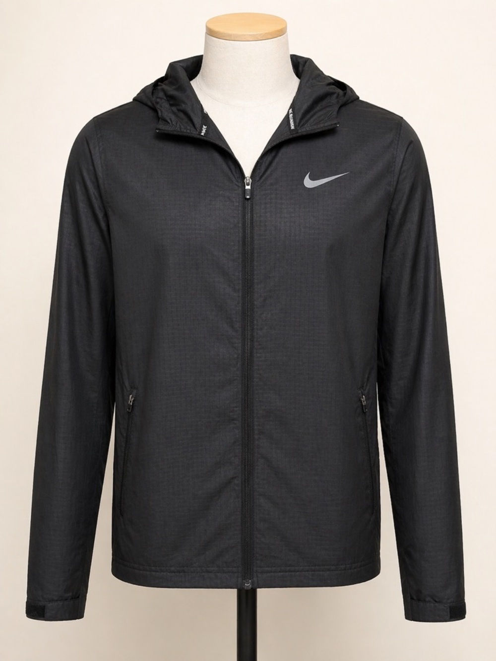 Nike Running Jacket Womens Medium Black Lightweight Hooded Windbreaker Full Zip